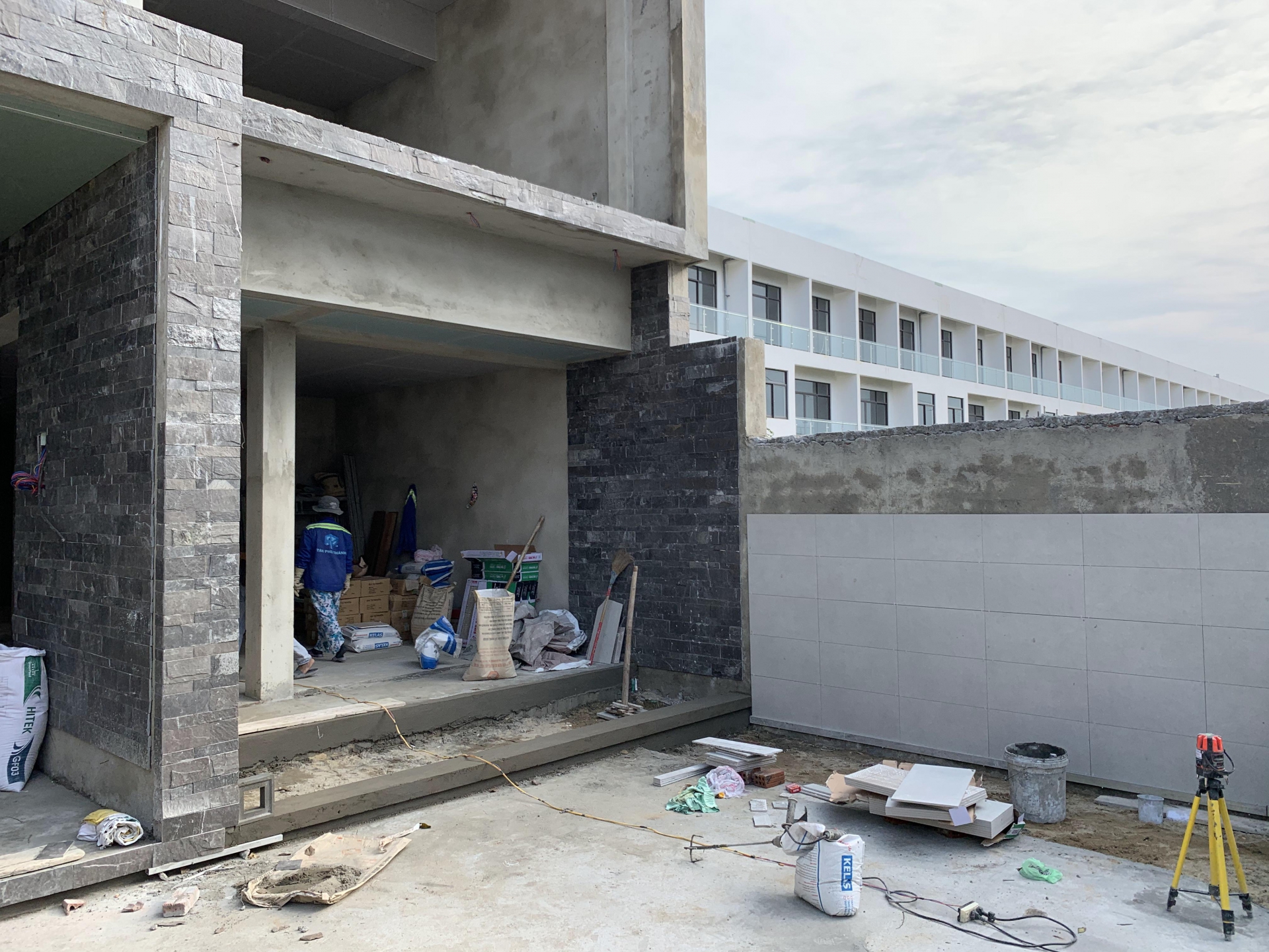 Thi công villa hiện đại - Nhà vườn 2 tầng