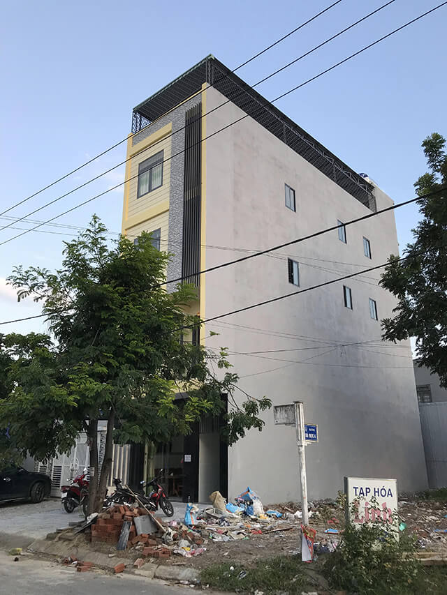 Nhà phố kết hợp cho thuê - nhà anh Sa chị Thạnh